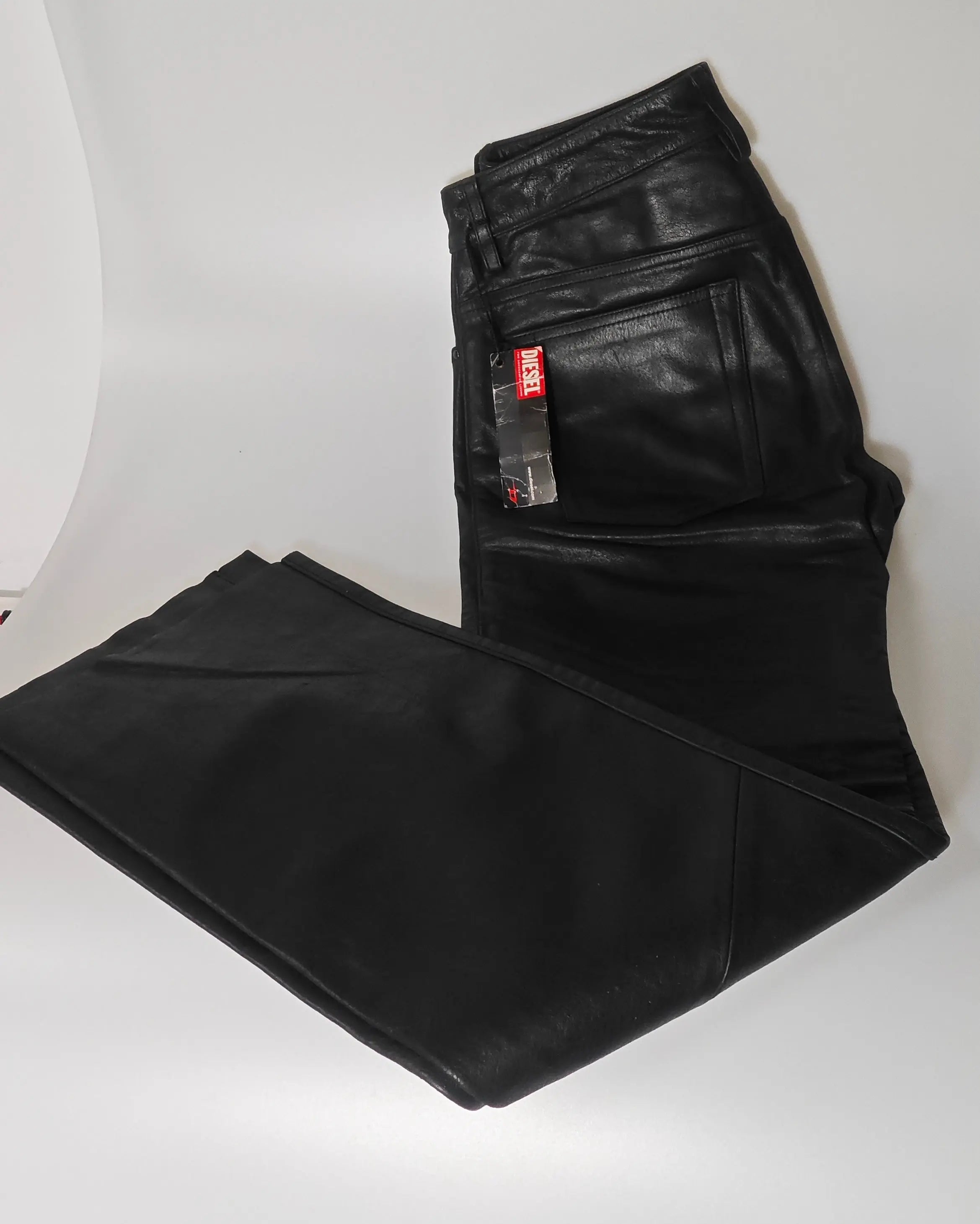 Pantalon DIESEL en cuir véritable – Noir – Taille 28/33 Diesel
