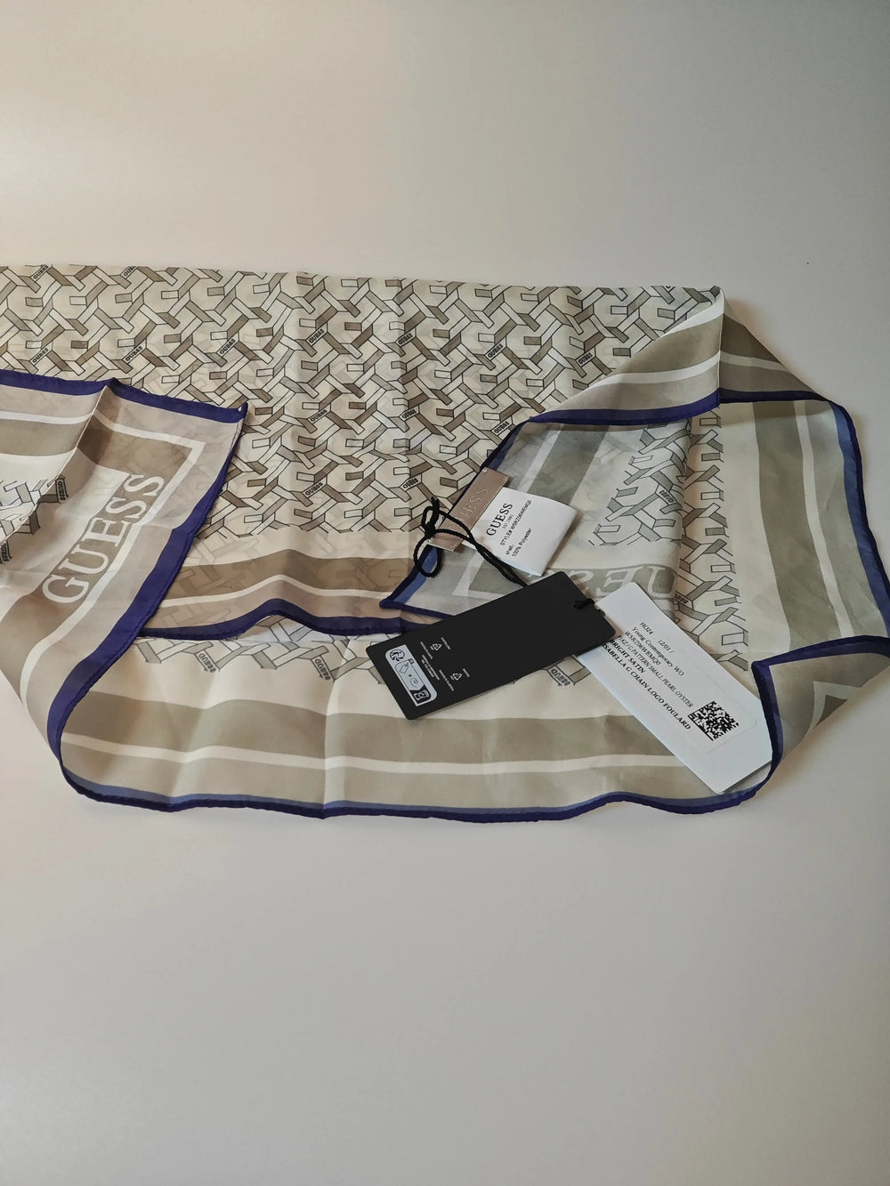 foulard Guess Isabella G Chain Logo Guess