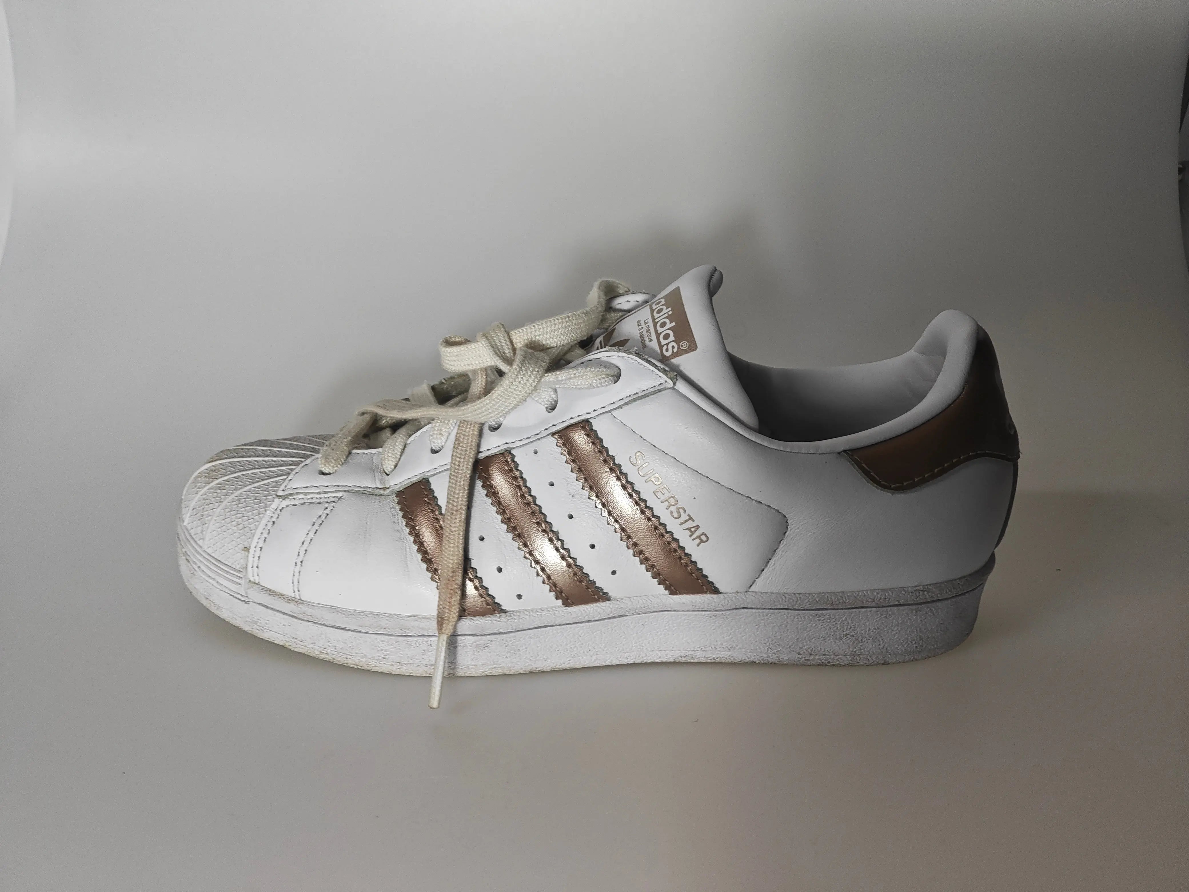 Adidas Superstar – Blanc & Rose Gold – Taille 38 SECONDE MAIN Adidas