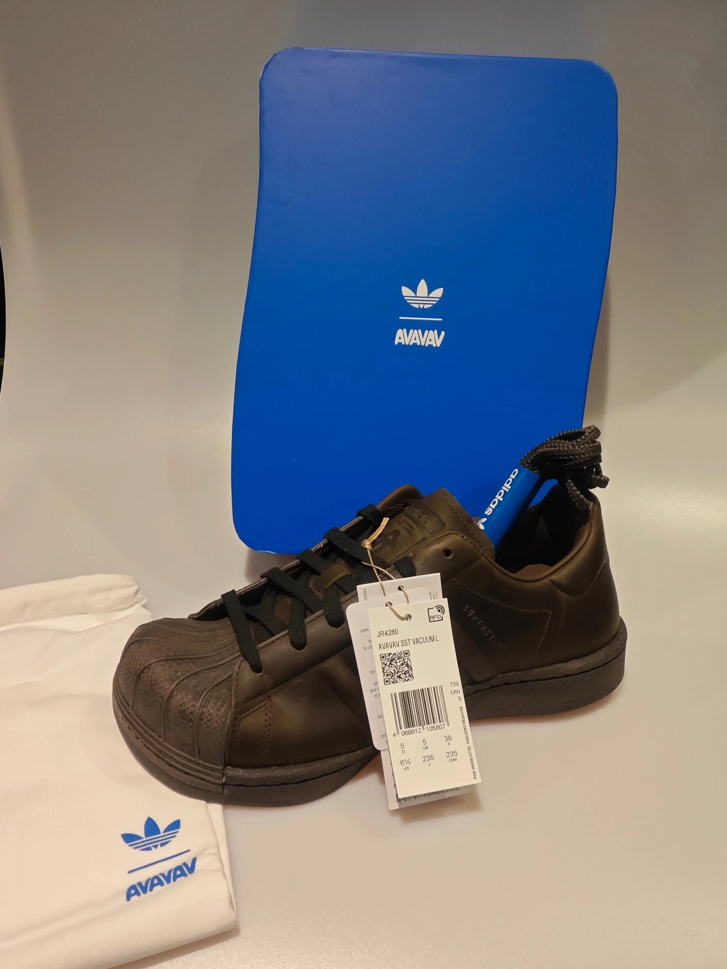 Adidas x AVAVAV Superstar marron – neuves avec boîte Adidas