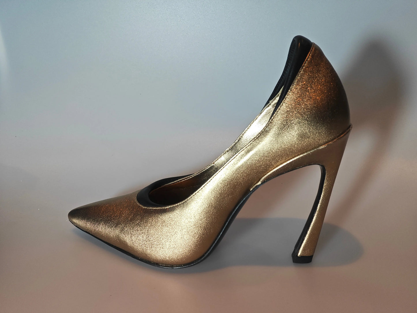 Escarpins Free Lance La Rose 100 or/noir – T37,5 – neufs avec boîte Upstyle Destock