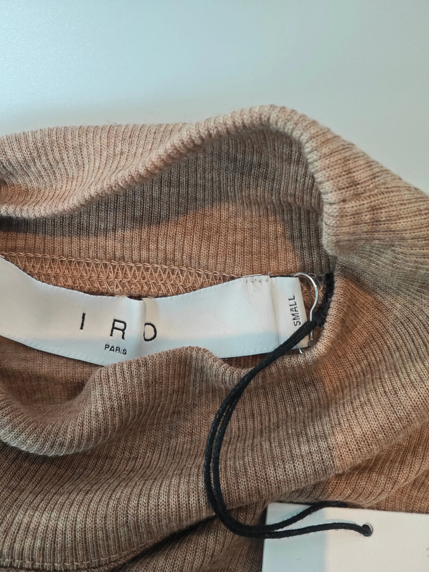 Top col montant IRO Paris 100% laine caramel coffee neuf S IRO