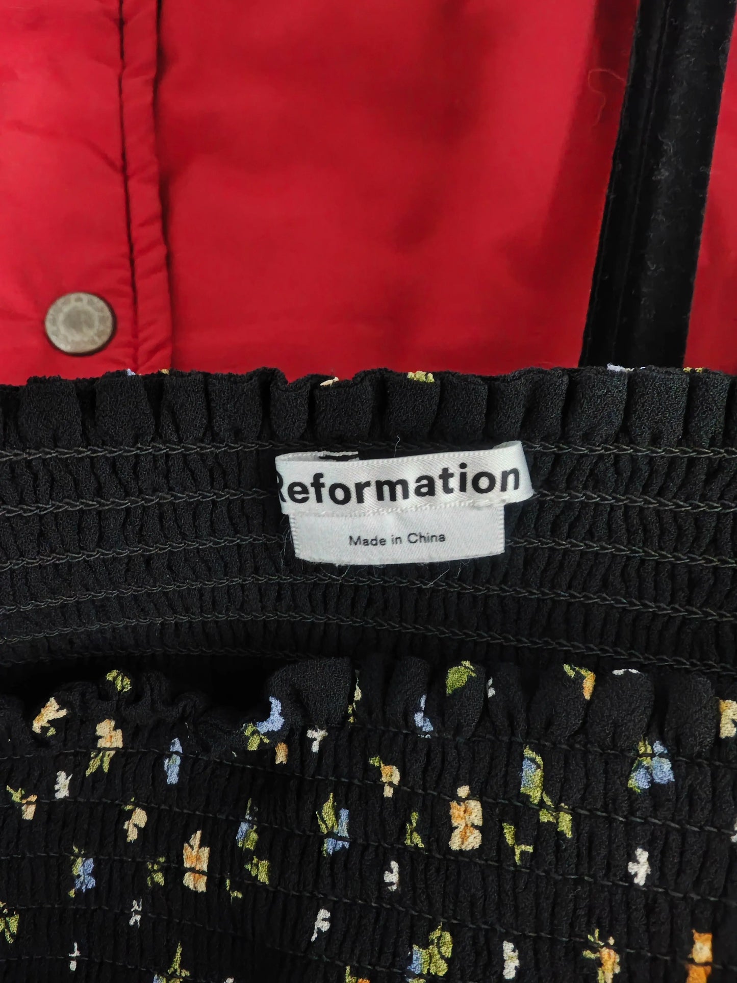 Top Reformation noir fleuri smocké manches longues taille M SECONDE MAIN Upstyle Destock