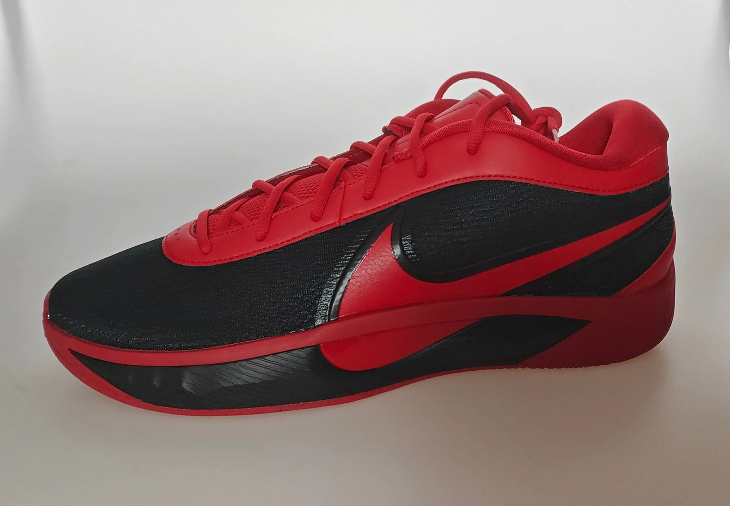 Nike Giannis Freak 6 rouge et noir homme pointure 46 nike