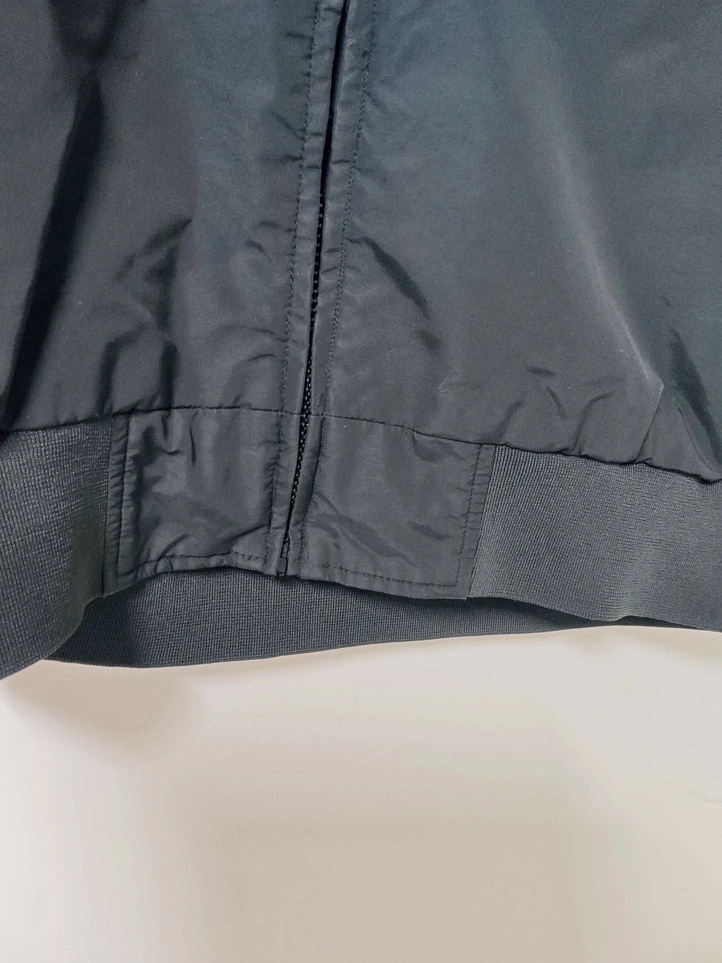 Blouson Carhartt noir zippé léger taille M - SECONDE MAIN Carhartt