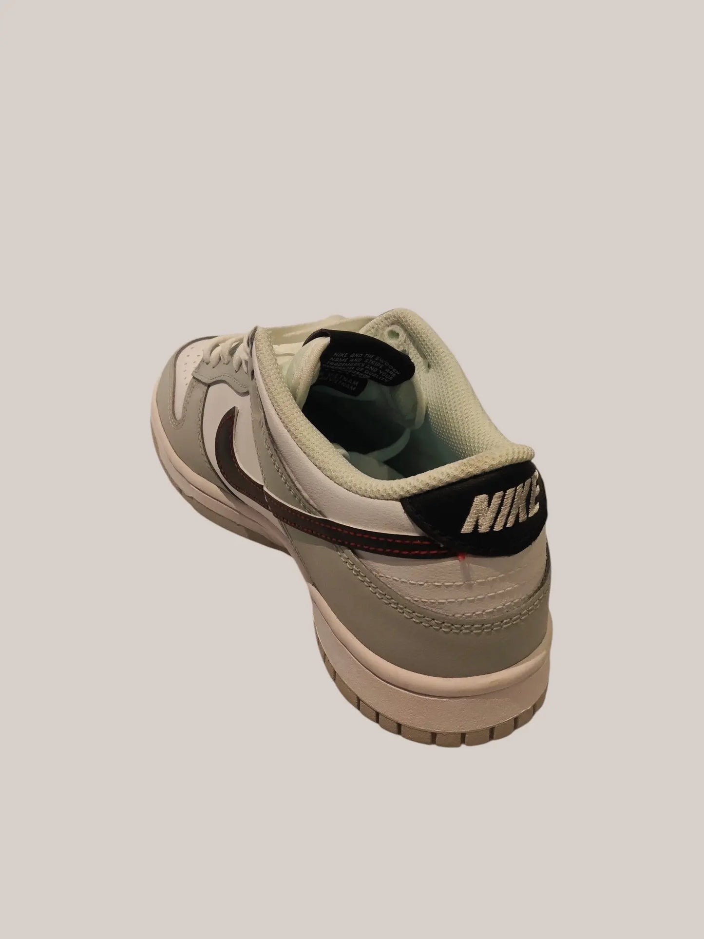 Nike Dunk Low SE (GS) – neuves – taille 38 – grey fog nike