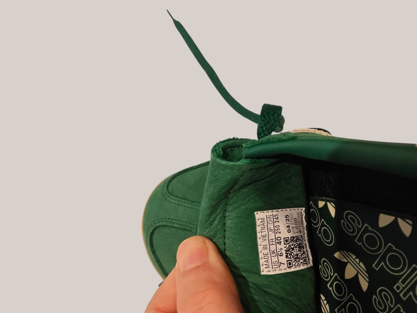 Adidas Handball Spezial – vert – neuves – taille 40 – semelle gomme Adidas