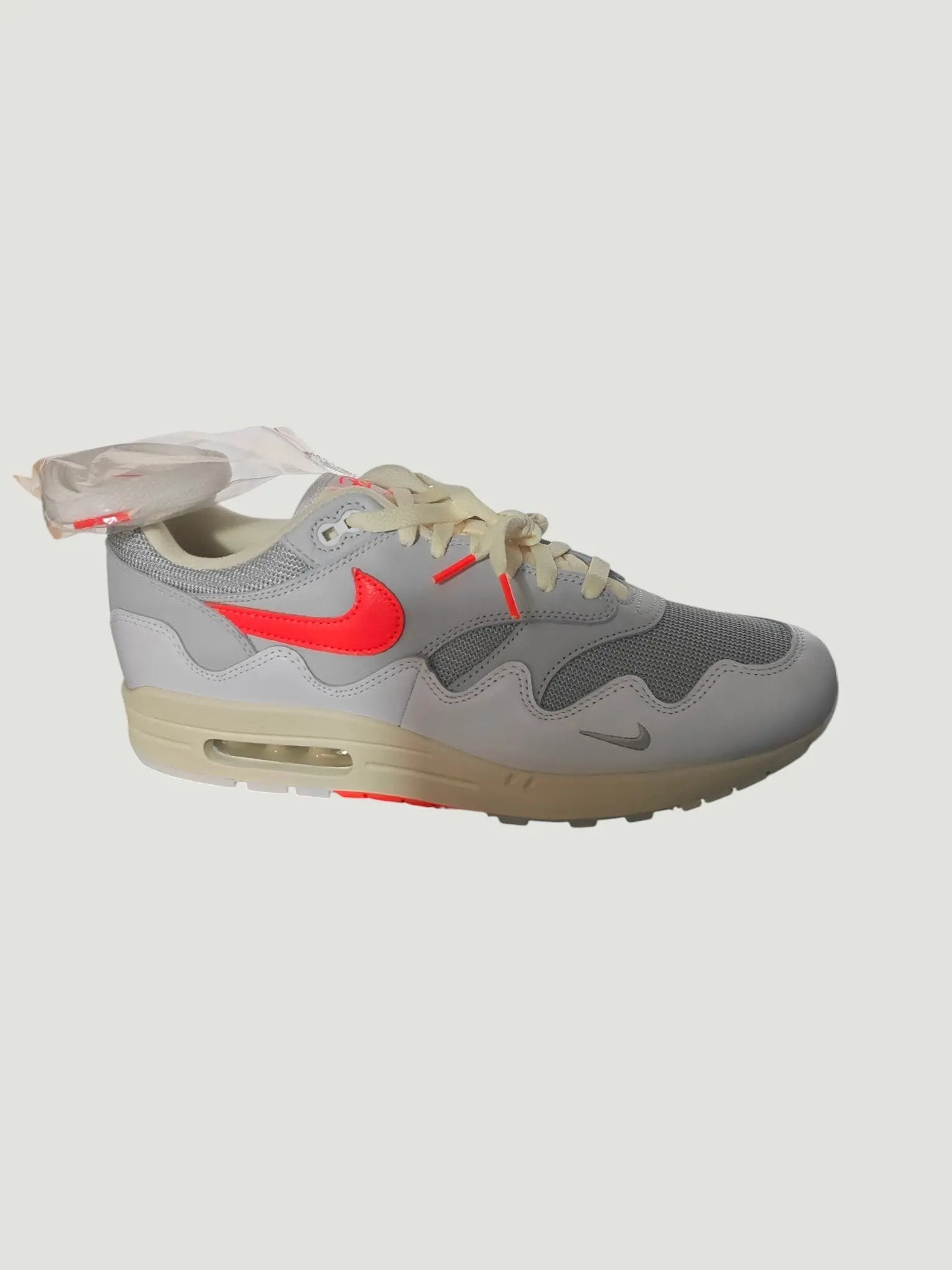 Patta X Nike Air Max 1 (White/Hyper Crimson-Pure Platinum) T46 nike