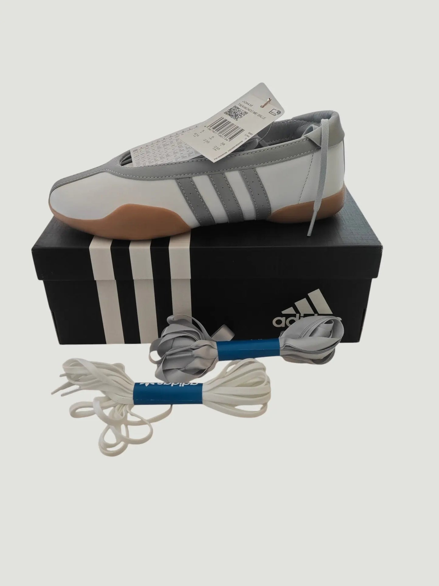 Adidas Taekwondo Mei Ballet W neuves – T. 38 – blanc/gris – boîte + lacets Adidas