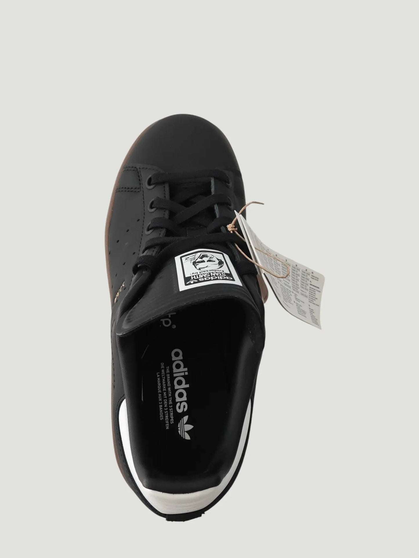 Adidas Stan Smith J neuves – T. 36 – noir/blanc – semelle gomme – boîte Adidas