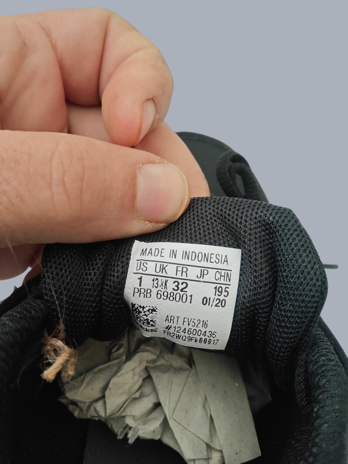 Adidas Terrex Hyperhiker L FV5216 – taille 32 – neuves avec étiquettes