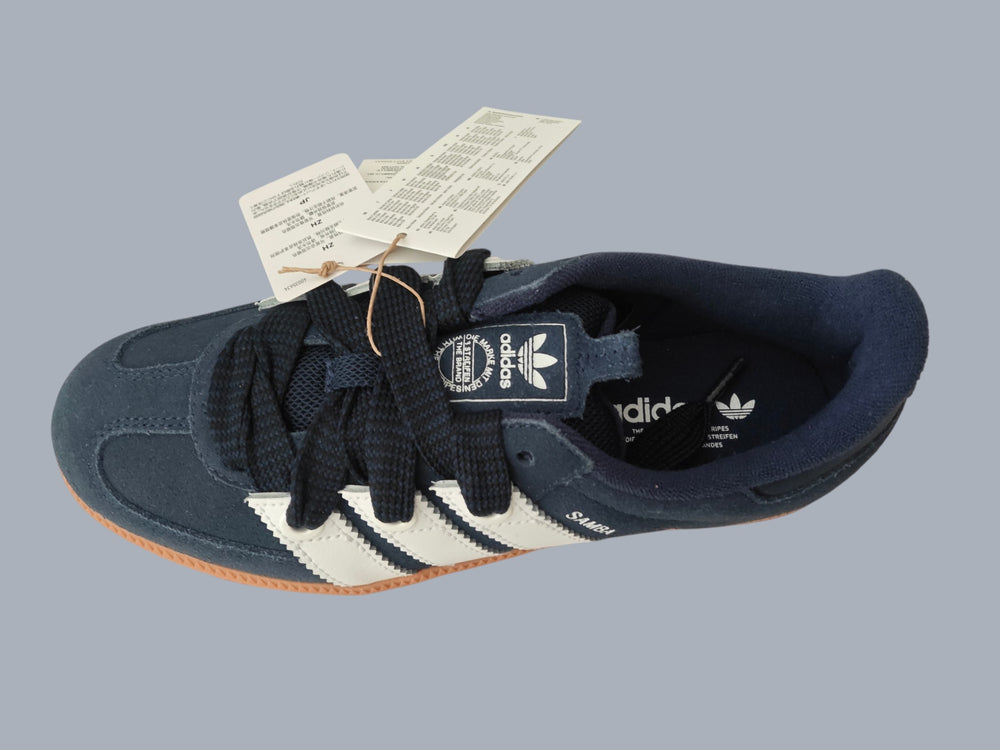 Adidas Samba OG W bleu marine / blanc – neuves – pointures 37,5 et 36,5 dispo