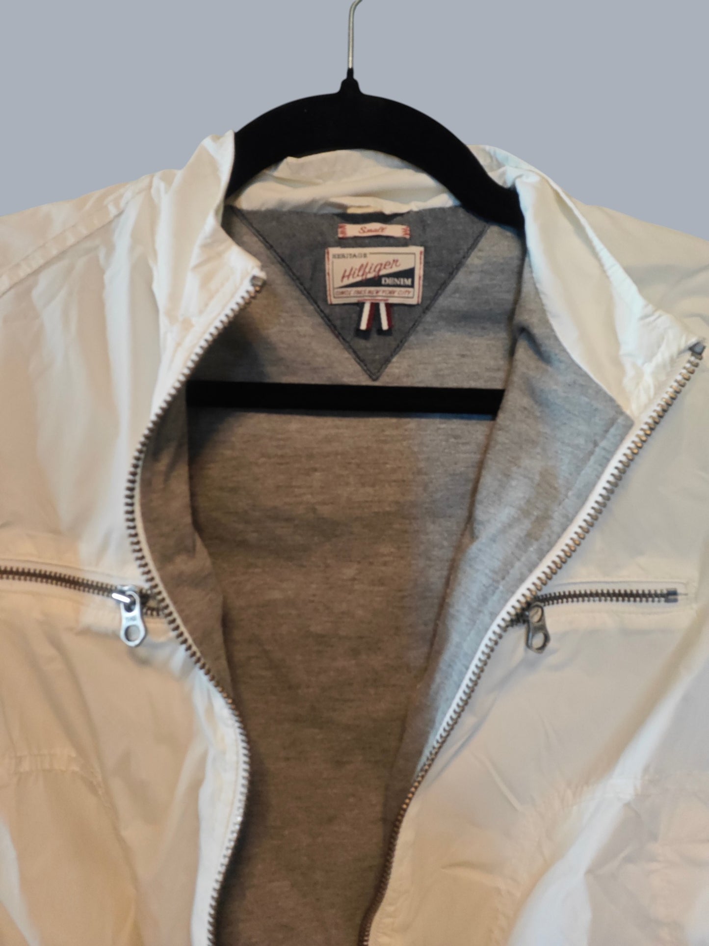 Veste Tommy Hilfiger Denim blanche – zip + broderie dos – taille S