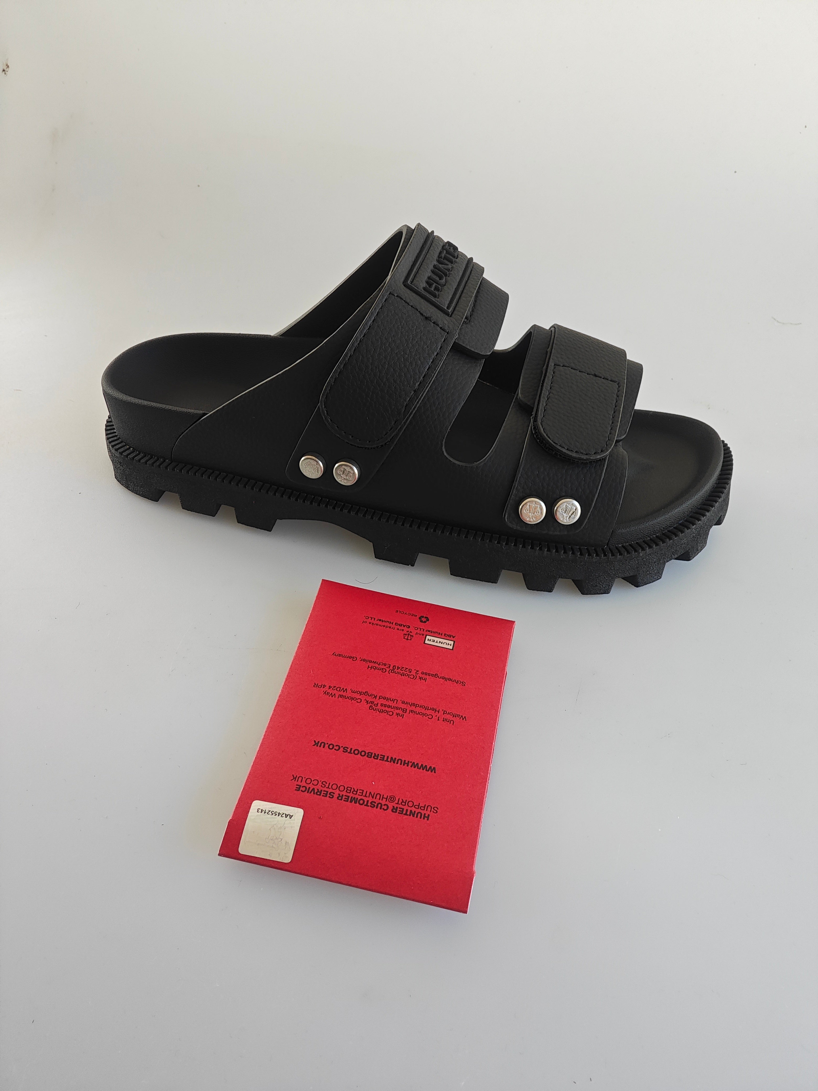 Hunter Unisex Vegan Synthetic Sandal – Noires – Taille 37
