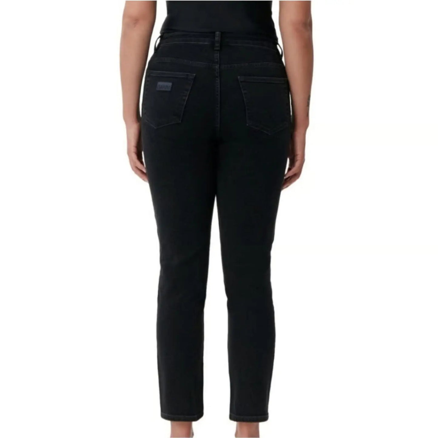Jean noir taille haute cropped Cutye de Ganni avec détails des poches arrière et finitions classiques.