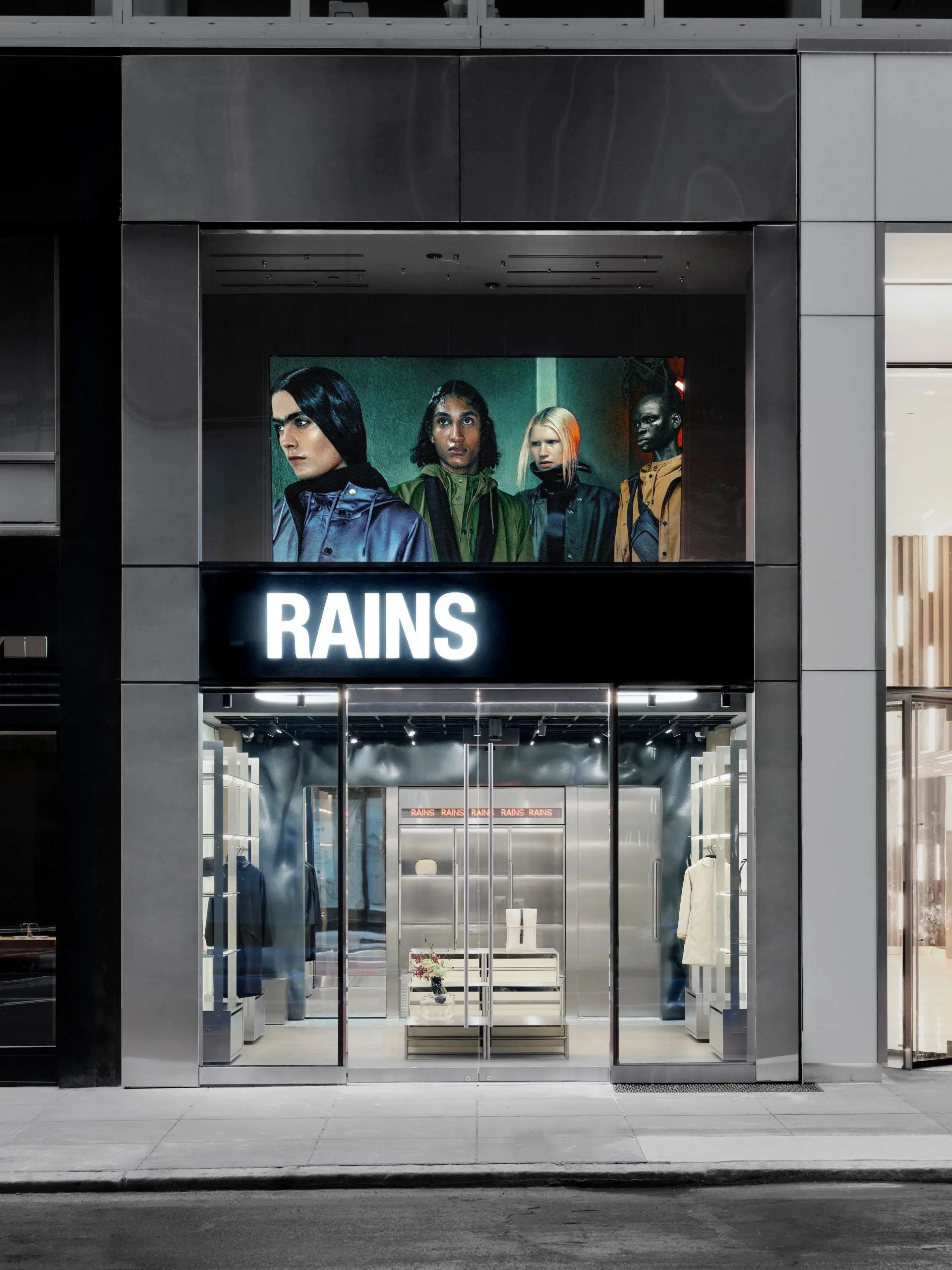 Rains Upstyle Destock