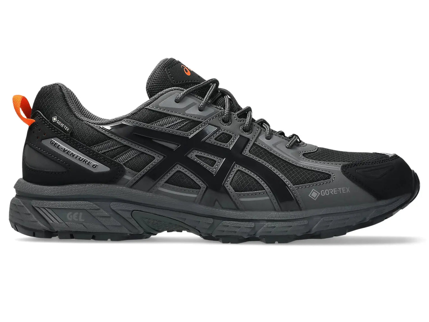Chaussure de trail noire et grise de Asics, avec détails orange sur le talon et logo Gore-Tex.
