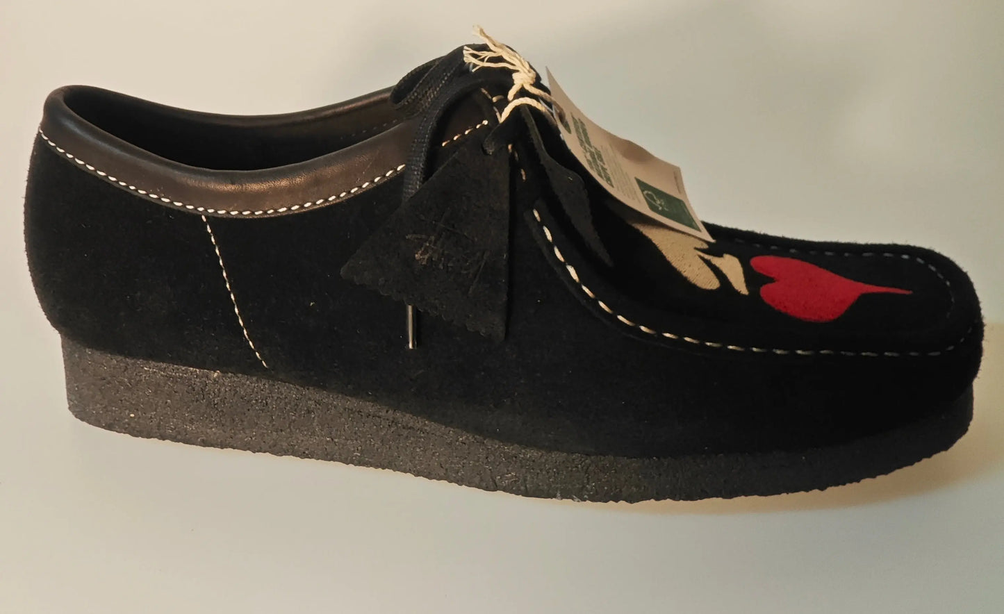 Clarks Originals Wallabee – Black Embroidery  (T.47) Clarks