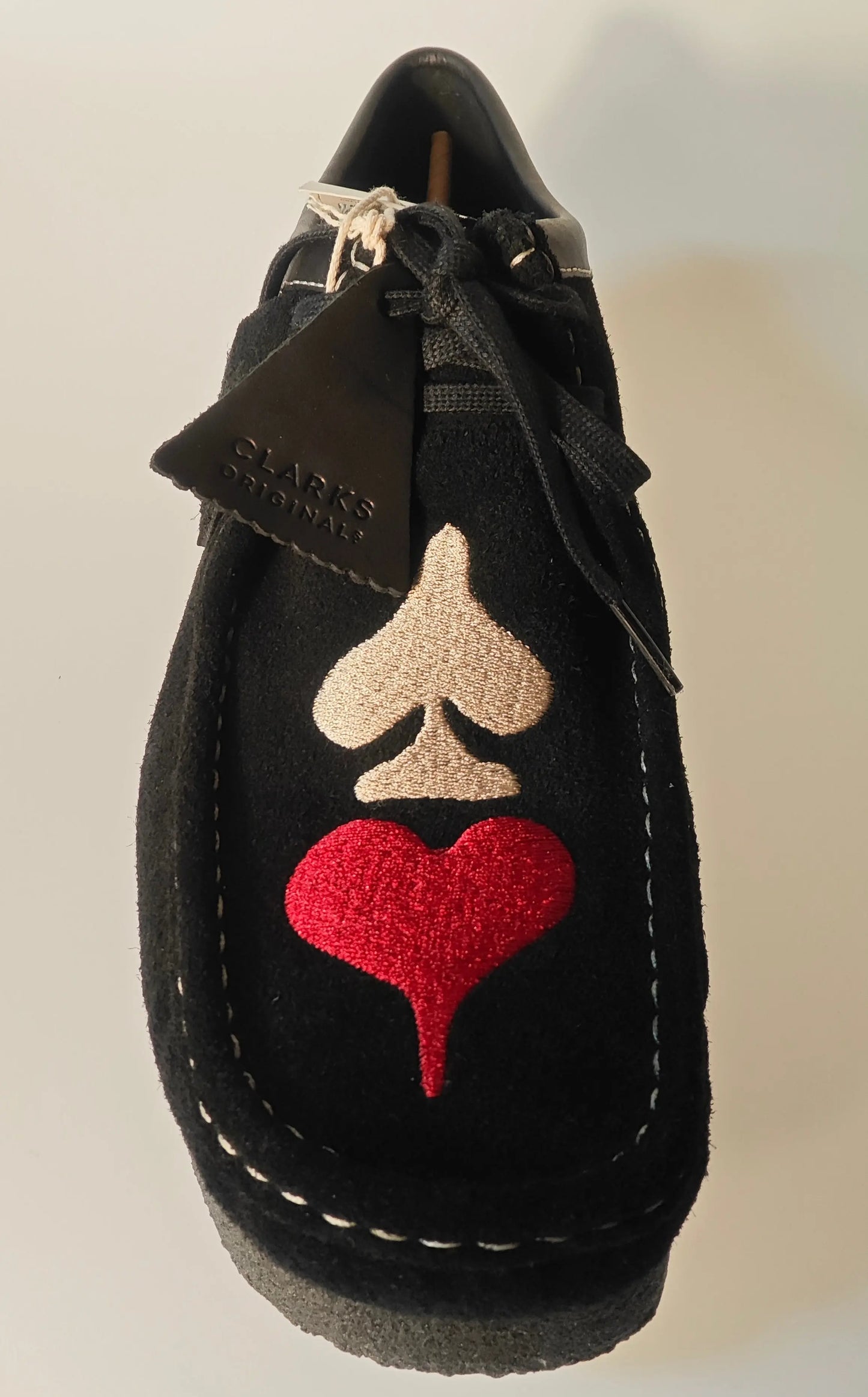 Clarks Originals Wallabee – Black Embroidery  (T.47) Clarks