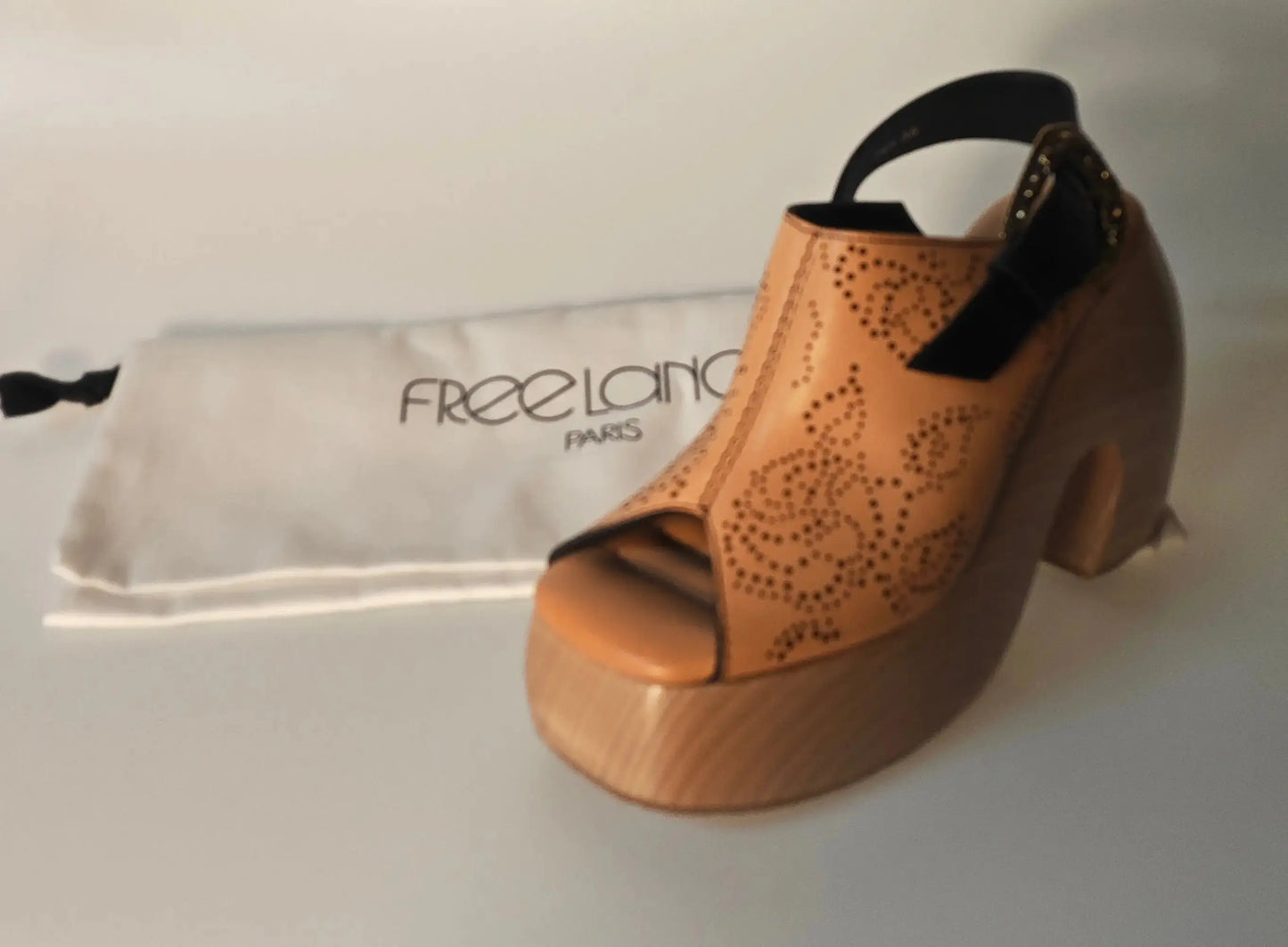 Sandales Free Lance – Modèle Sculptural – Taille 35 Free Lance