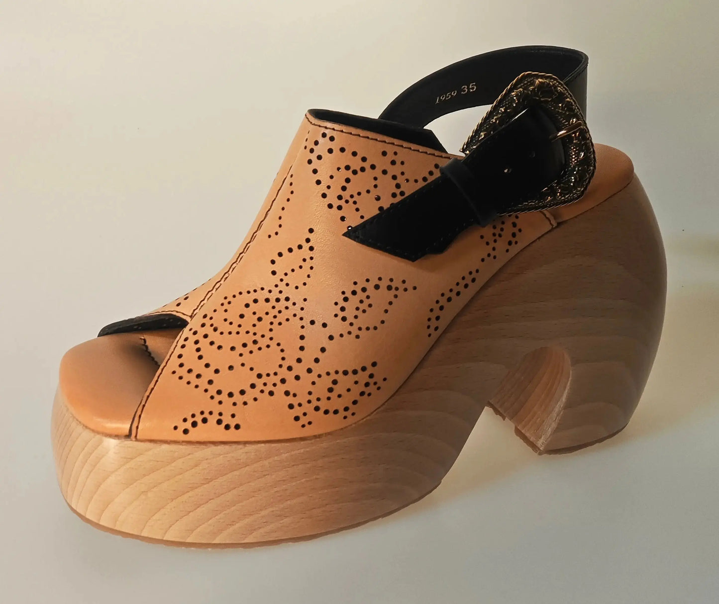 Sandales Free Lance – Modèle Sculptural – Taille 35 Free Lance