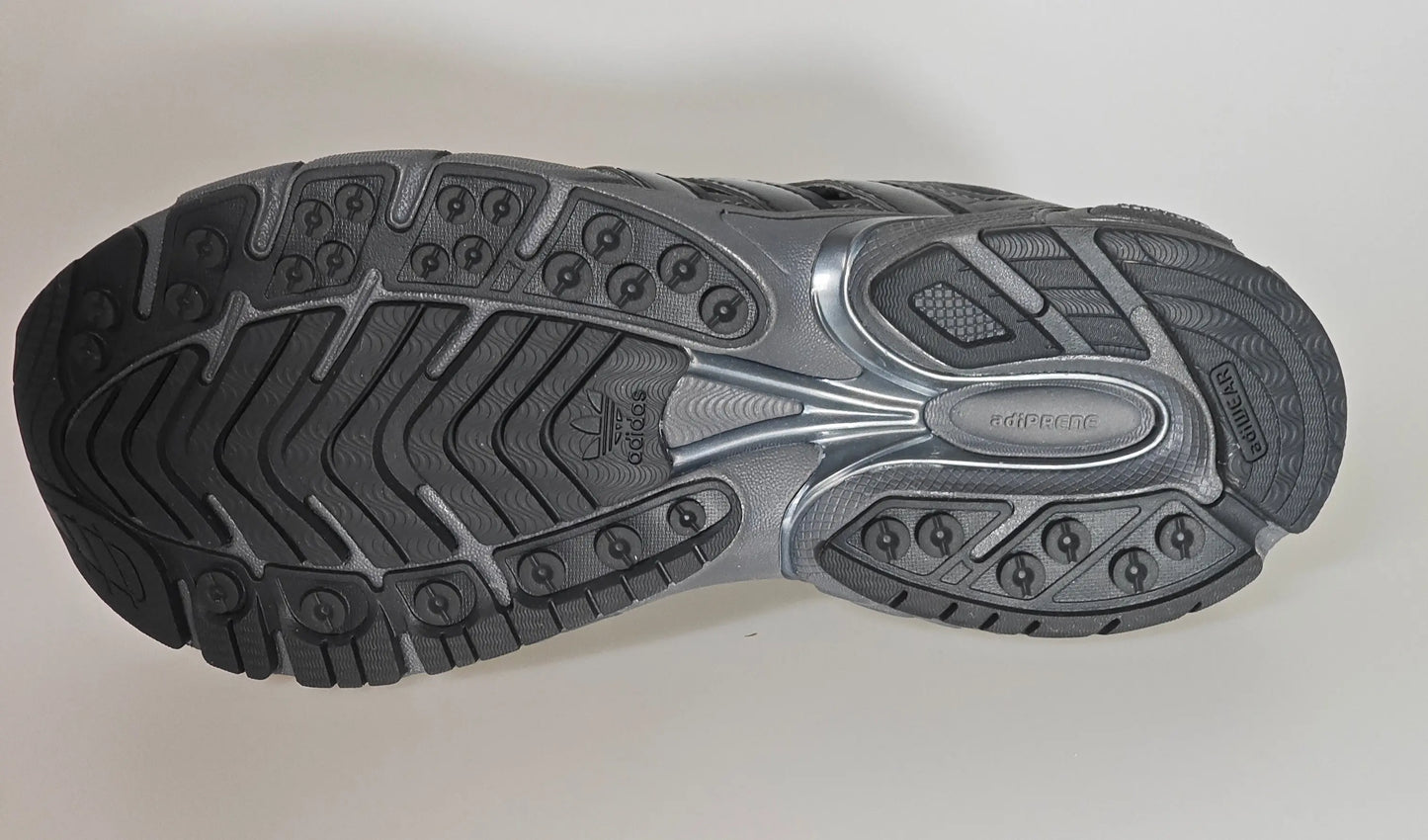 Sneakers Adidas x Taqwa Bint Ali – Adistar Pose pointure 40 Adidas