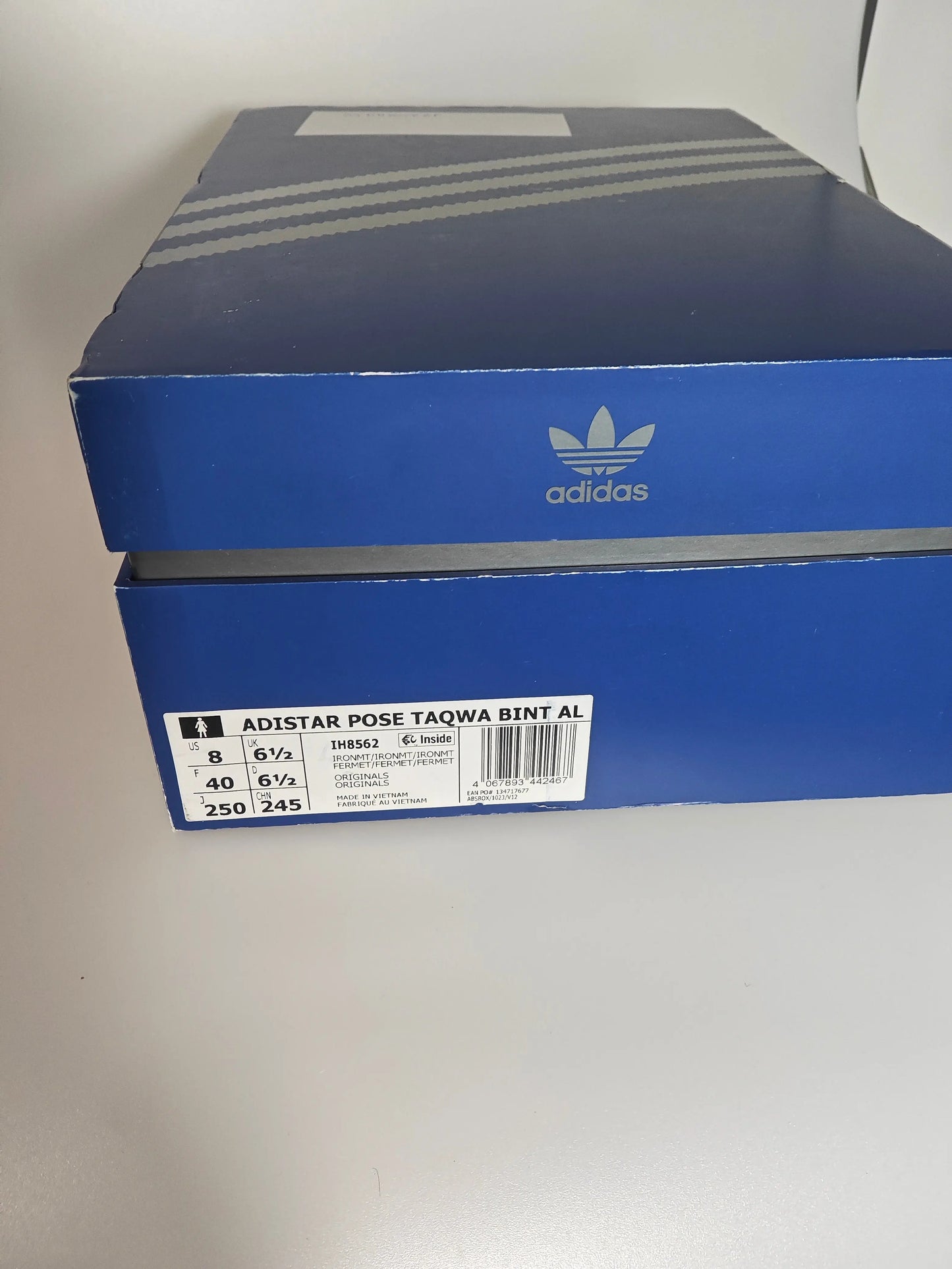 Sneakers Adidas x Taqwa Bint Ali – Adistar Pose pointure 40 Adidas