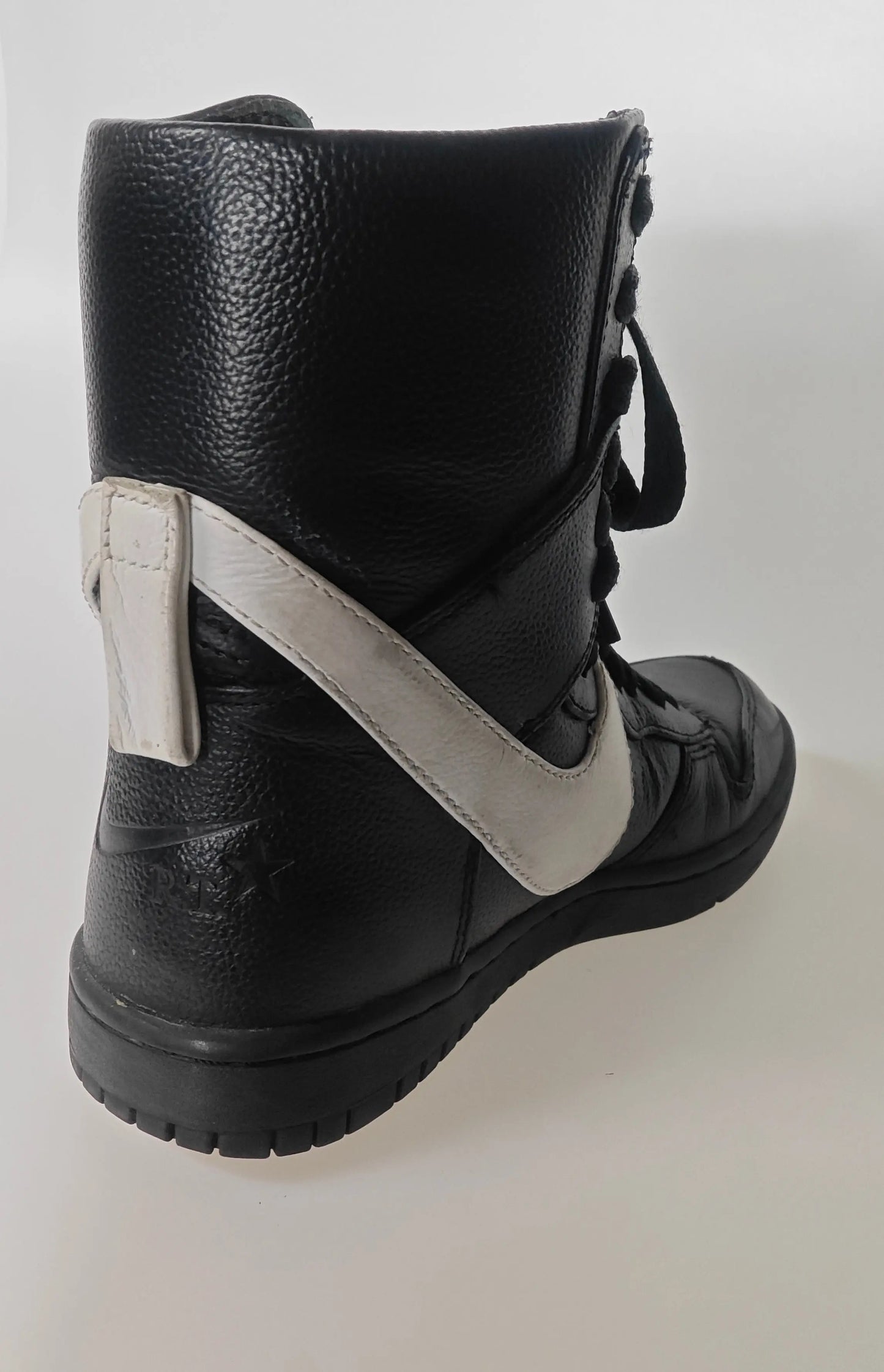 Nike Dunk Lux High RT Riccardo Tisci – édition spéciale – cuir noir – sneakers montantes nike