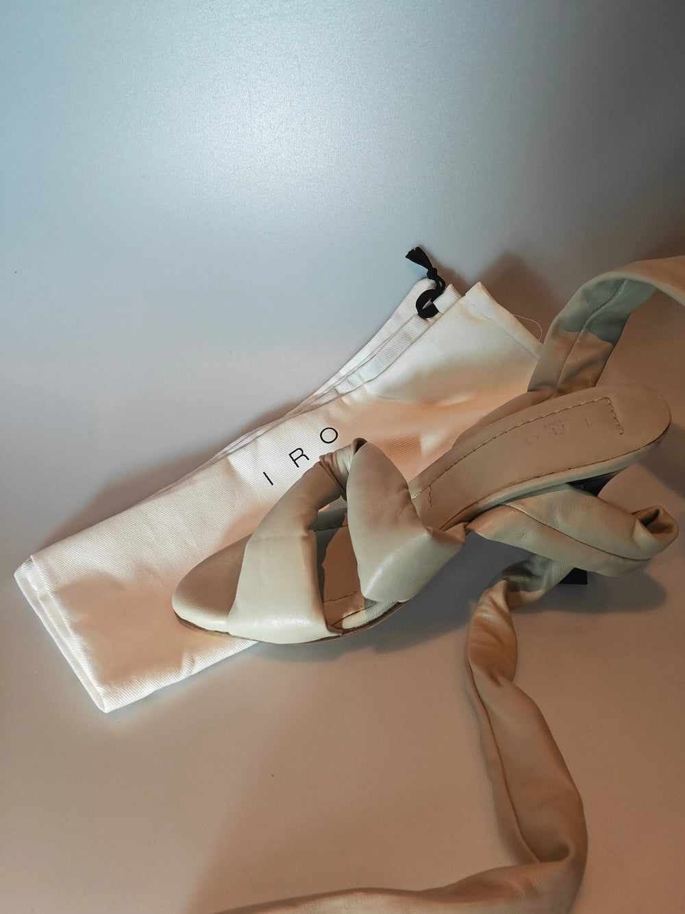 Sandales à talon IRO Paris cuir beige Oyster Grey – T37 – modèle avec liens – avec boîte & pochon IRO