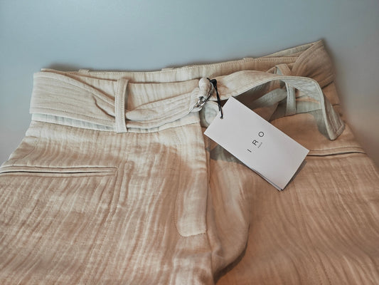 Magnifique pantalon IRO Paris modèle Artura, neuf avec étiquette, dans un très joli coloris crème / écru IRO