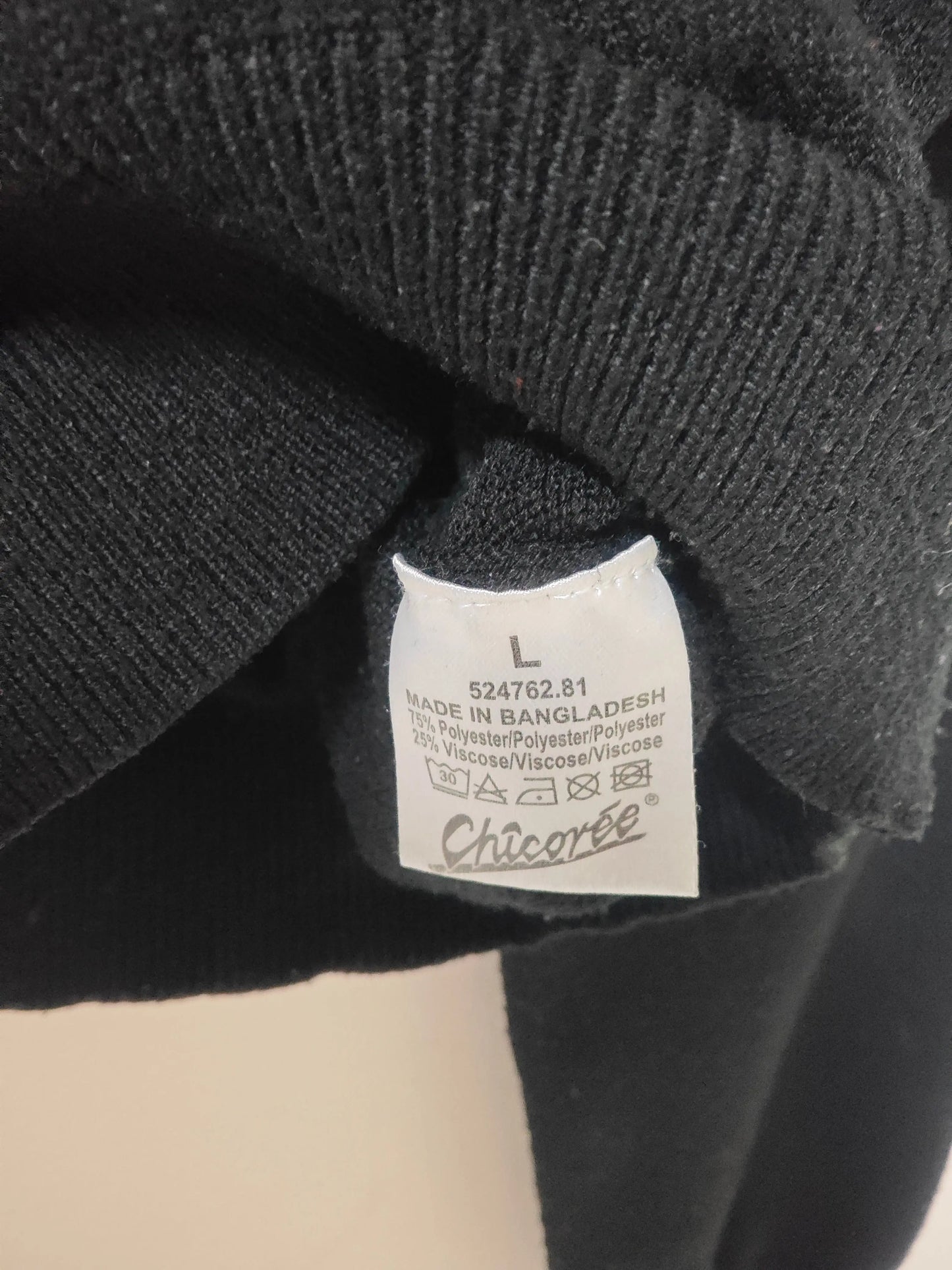 Pull noir col montant Chicorée taille L SECONDE MAIN Chicoree