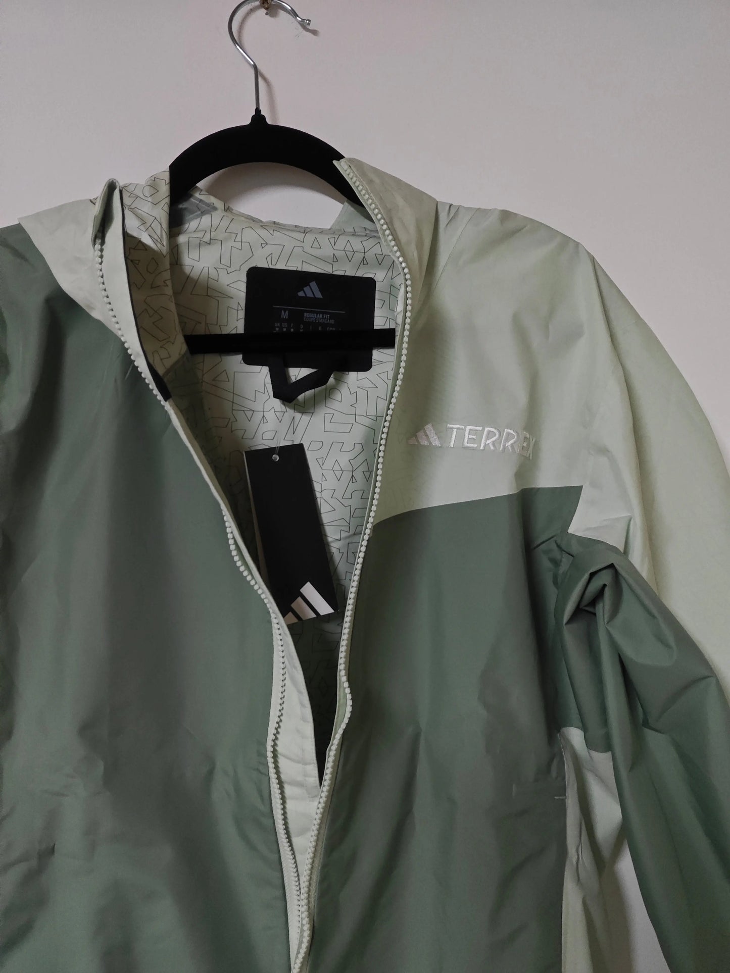 Veste Adidas Terrex bicolore vert sauge / écru Adidas