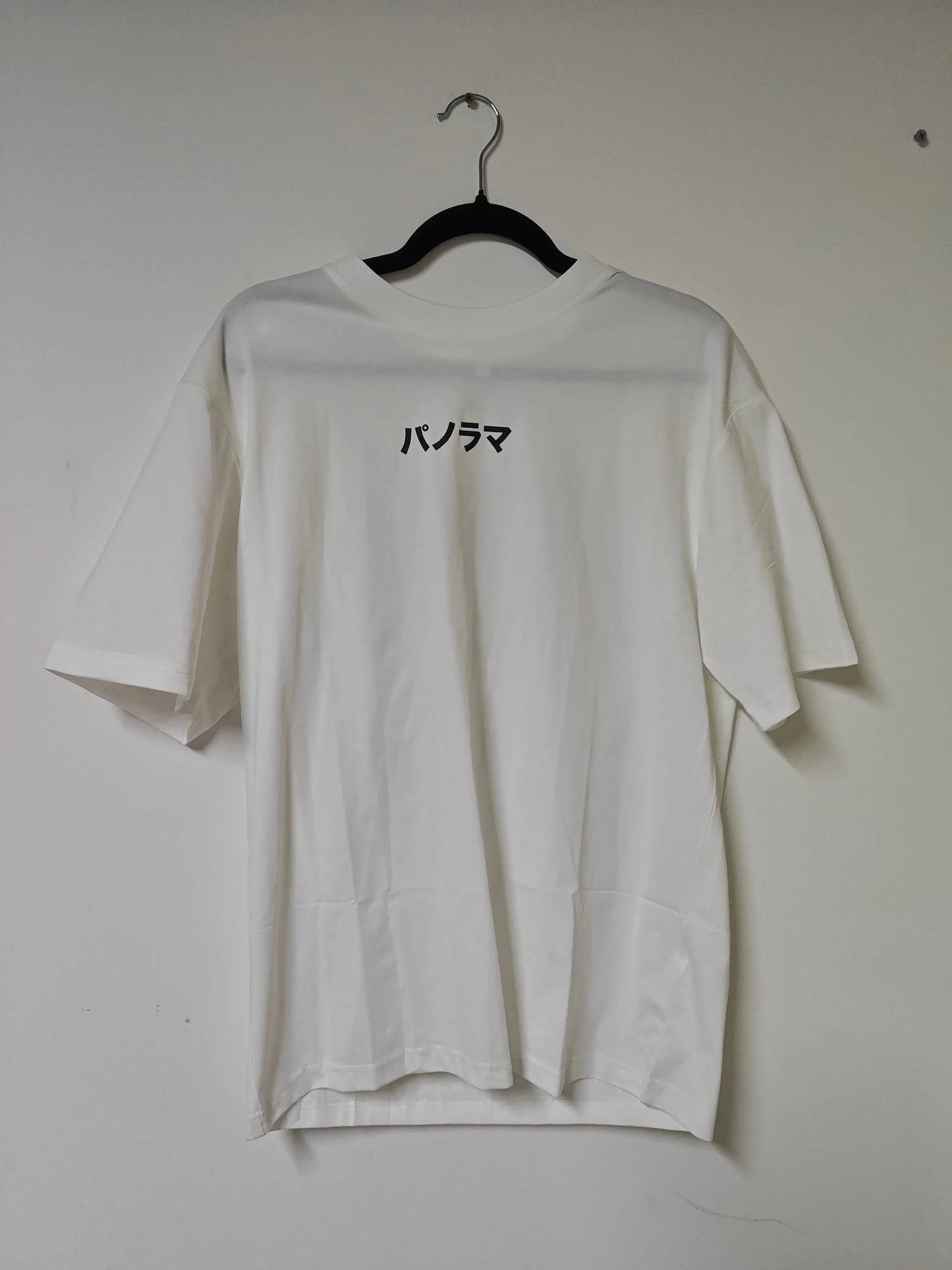 T-shirt Sakai japonais blanc imprimé graphique noir taille M Upstyle Destock