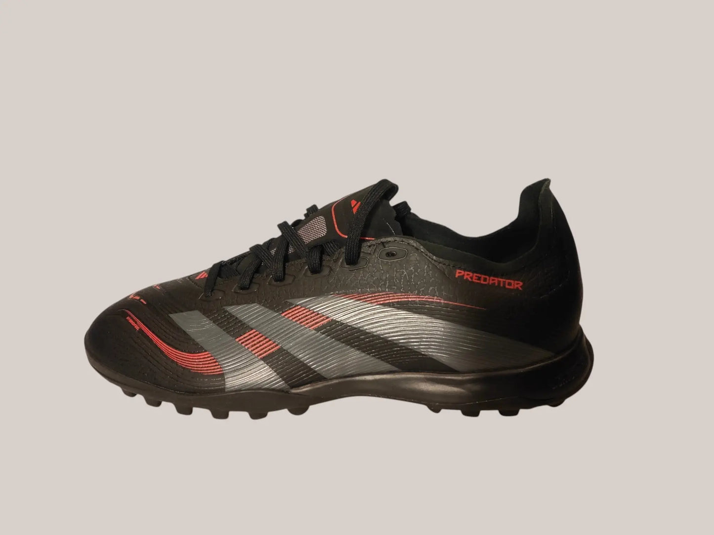 Adidas Predator League TF noir rouge – neuves – taille 42 Adidas