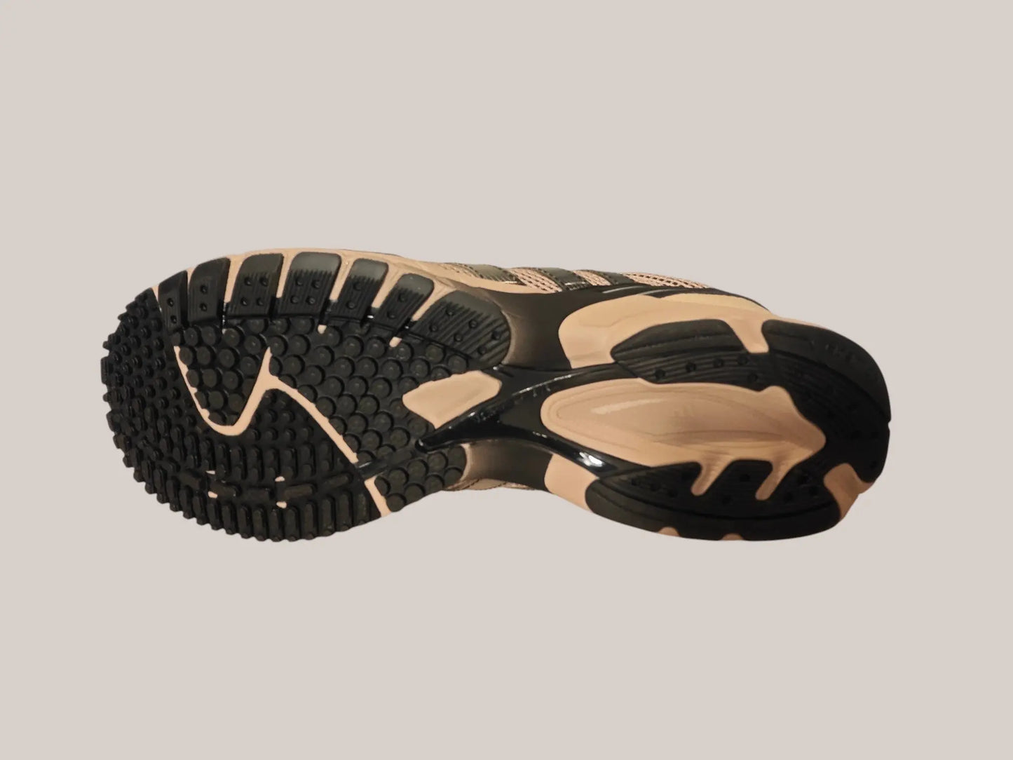 Adidas Adizero Adios OG W – neuves – taille 40 2/3 – beige Adidas