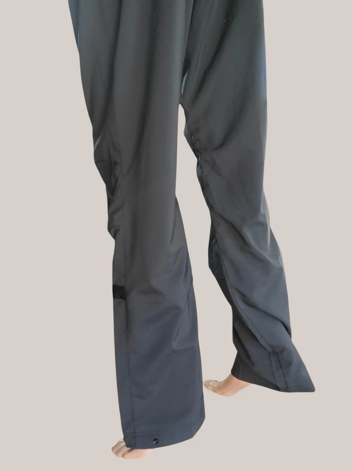 Pantalon Adidas MT Woven Pant noir W30 Adidas