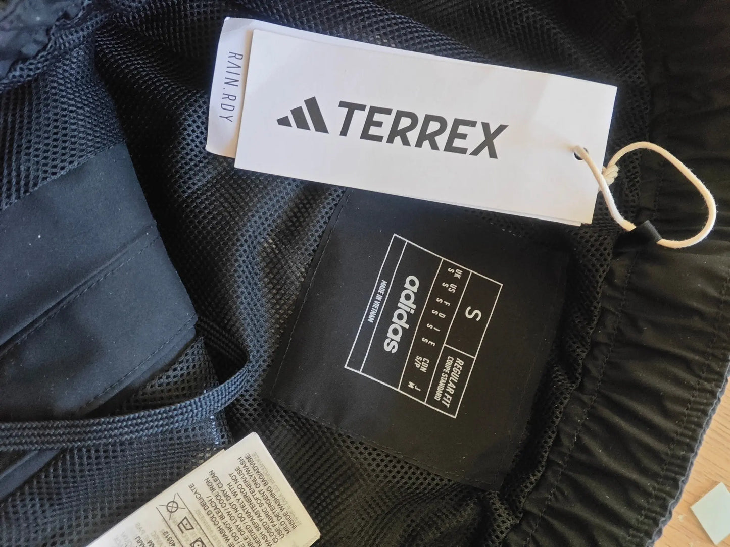 Pantalon adidas Terrex noir – neuf avec étiquette – taille S Adidas
