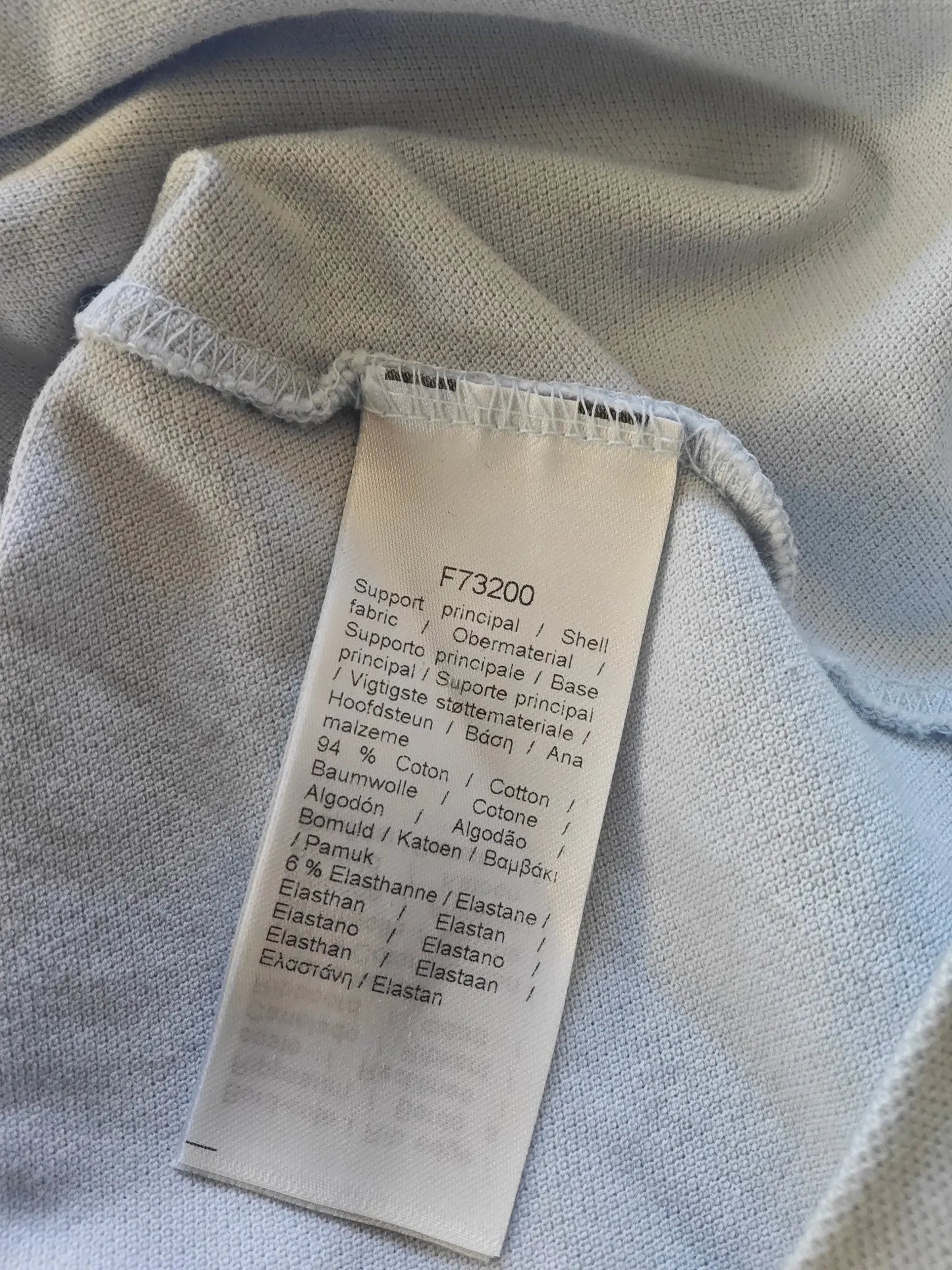 Polo Lacoste femme bleu clair – slim fit – neuf avec étiquette – taille 36 Lacoste