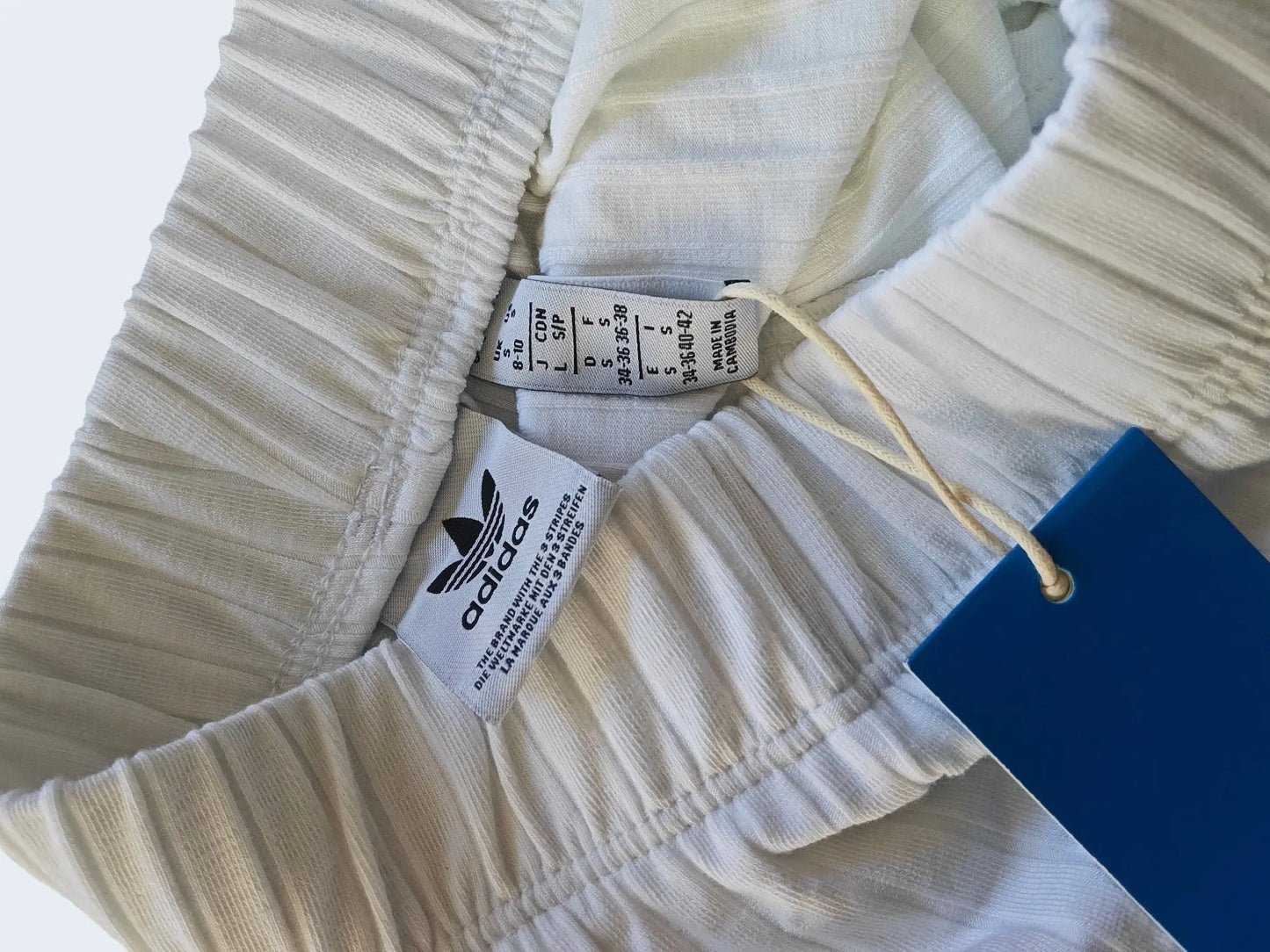 Pantalon Adidas Originals blanc plissé – taille S adidas