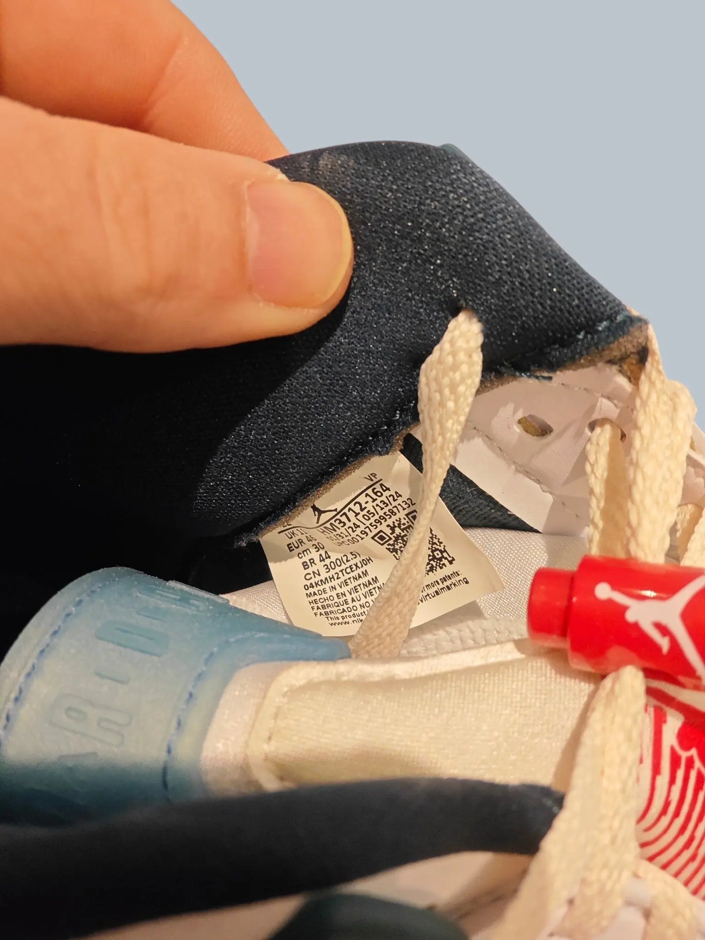 Jordan Spizike Low blanc / bleu / rouge / navy – T. 46 nike