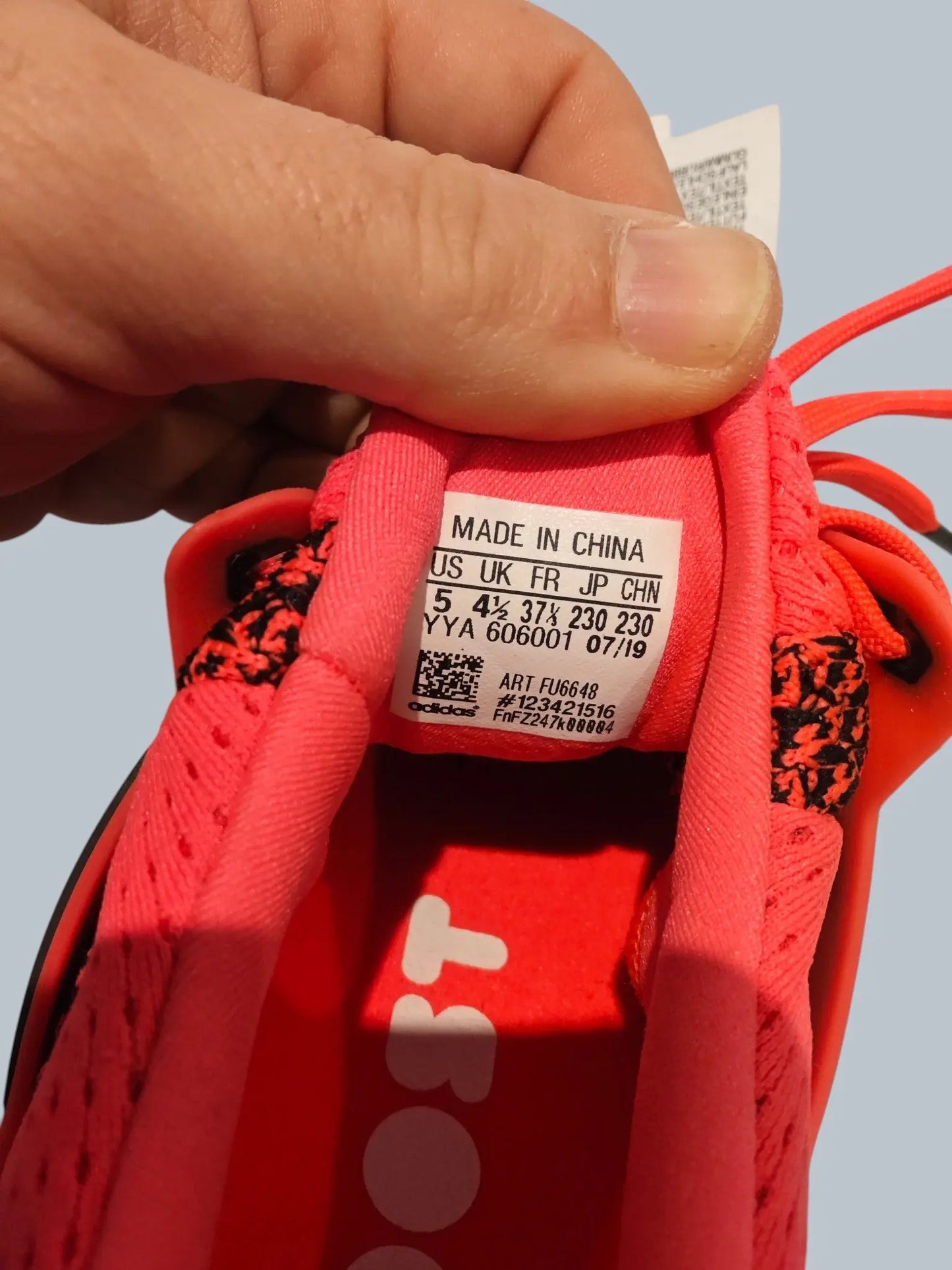 Adidas UltraBOOST rouge fluo / noir neuves – T. 37 1/3 Adidas