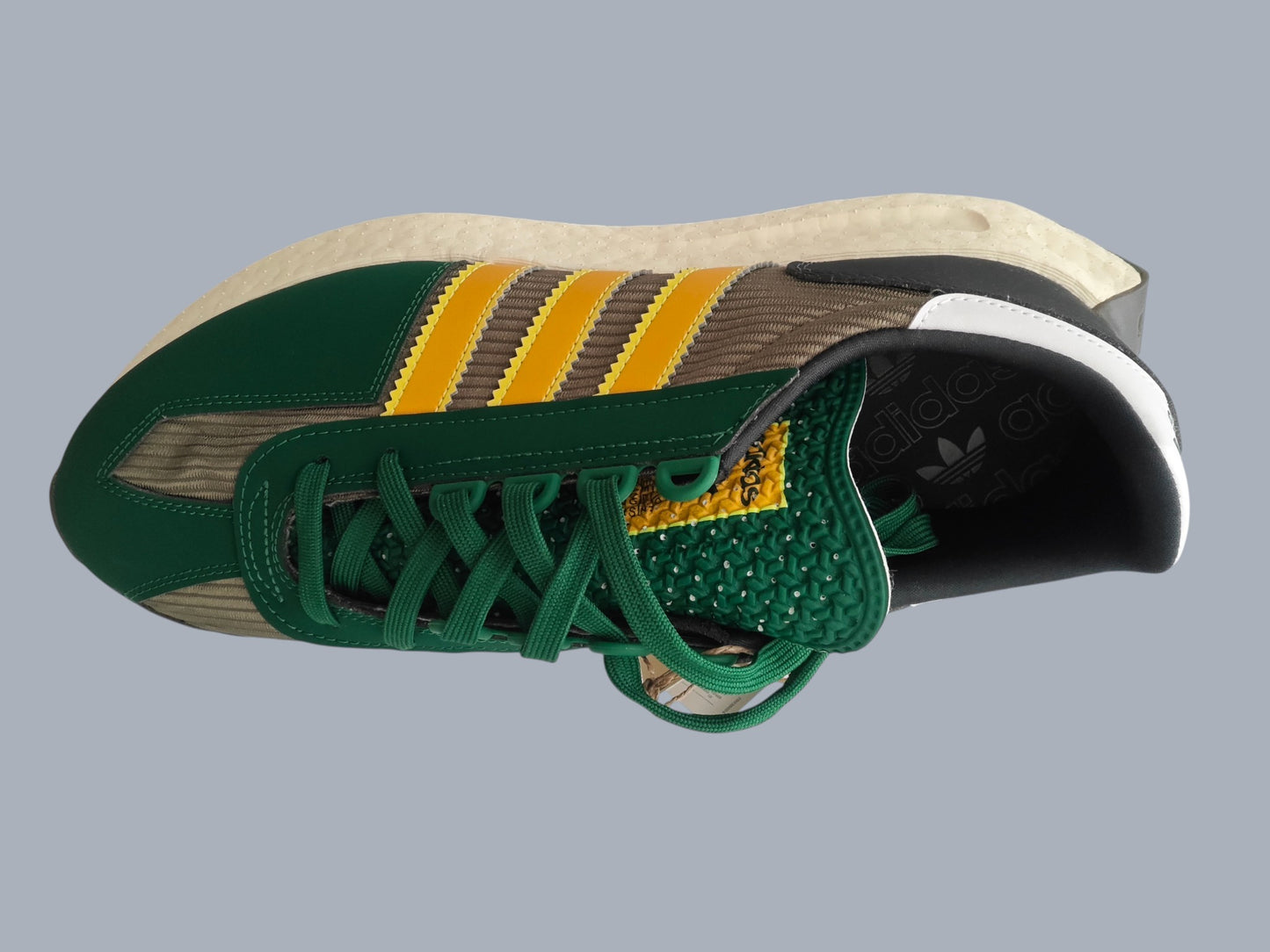 Adidas Retropy E5 vert / jaune pointures 44,45,5  et 46