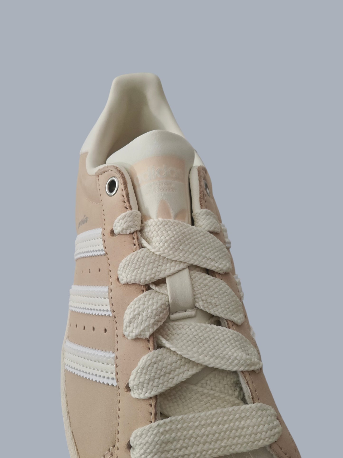 Adidas Superstar W neuves beige / blanc – taille 37 1/3 – avec boîte