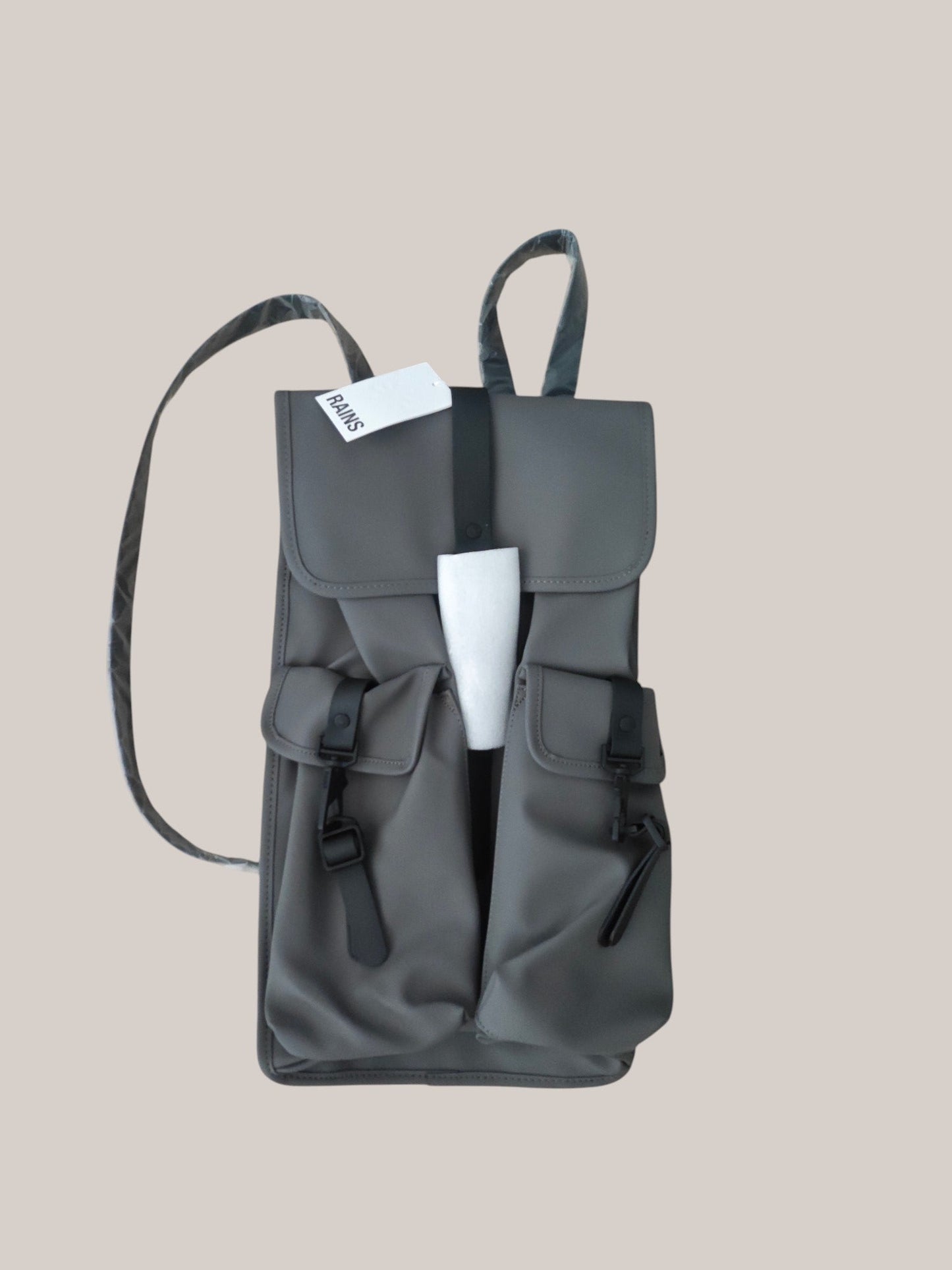 Sac à dos RAINS Rucksack Cargo W3 – Gris – Neuf avec étiquette