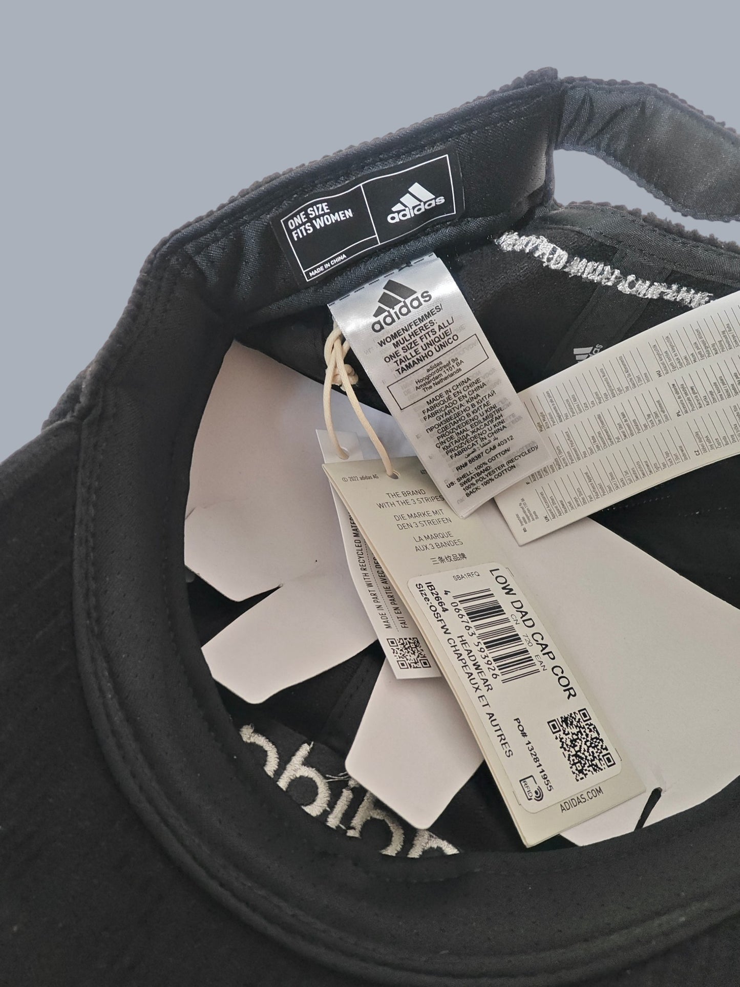 Casquette Adidas noire velours côtelé dad cap réglable neuve